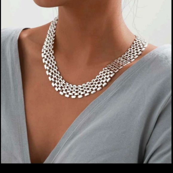 EXAGGERATED CHUNKY THICK CHAIN NECKLACE - Picture 2 of 5